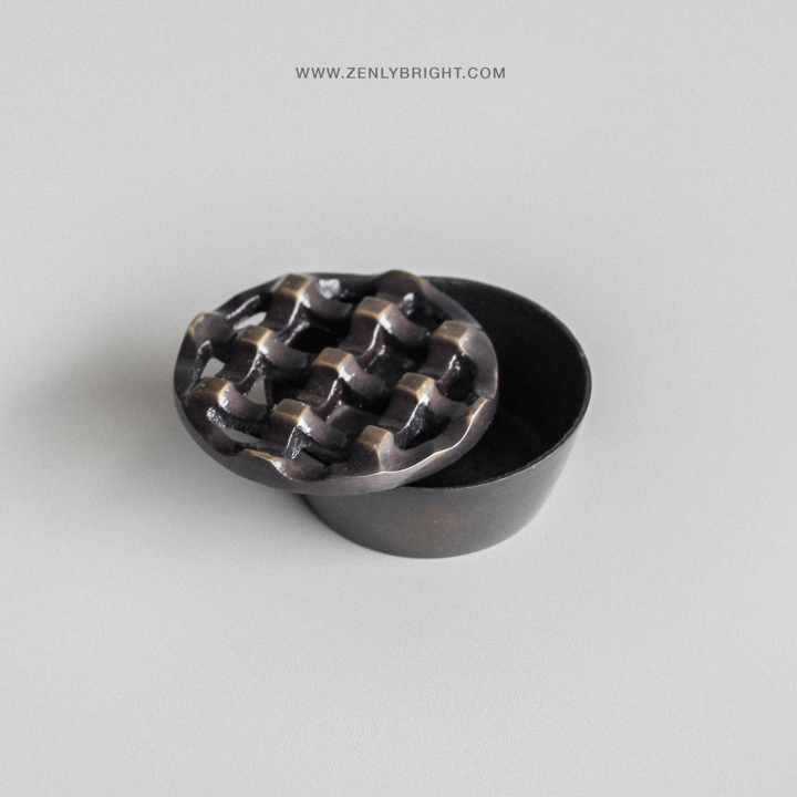 rustic-aluminium-ashtray-4-holes-round-wholesale-indonesia-supplier-asbak-bali